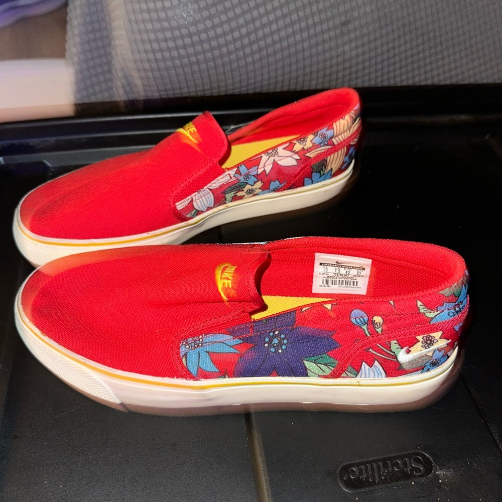 Nike Red Skateboard-Style Sneakers